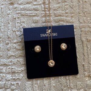 Swarovski Rose Gold Crystal Pendant Necklace with Matching Stud Earrings